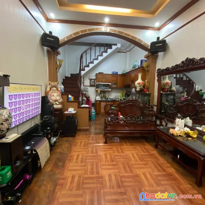 Tây hồ- nghi tàm- chợ yên phụ- vị trí đẹp hiếm nhà bán- sổ đỏ đẹp- 3.65 tỷ 