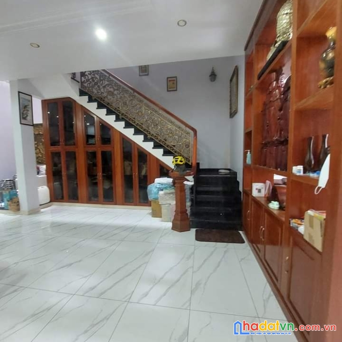 Bán nhà  hxh kinh doanh 4 tầng 182m2 ông ích khiêm quận 11 