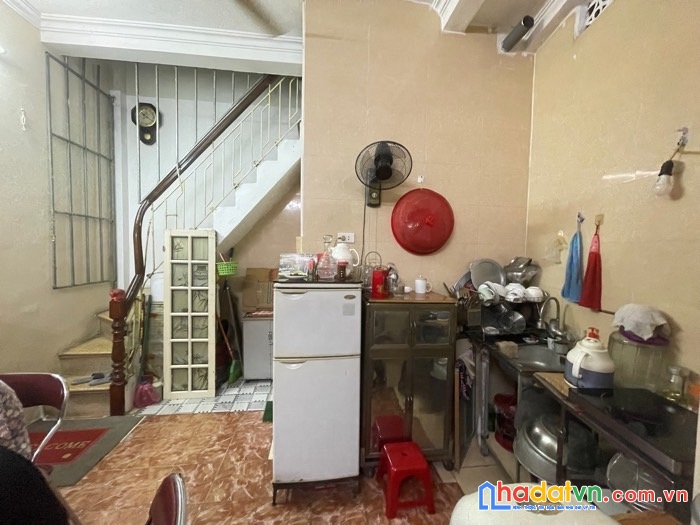 Vip- quán thánh- 10m ra mặt phố- ô tô đỗ cổng- 4 tầng sổ đỏ vuông đẹp- 3.68 tỷ 