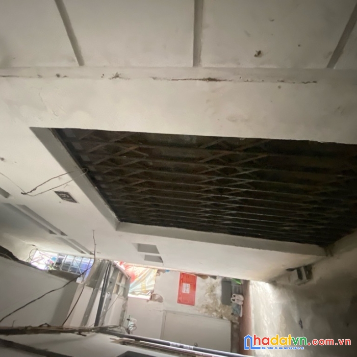 Hiếm – phố đội cấn-gần lăng bác- nhà lô góc 2 mặt thoáng- sổ đỏ vuông-