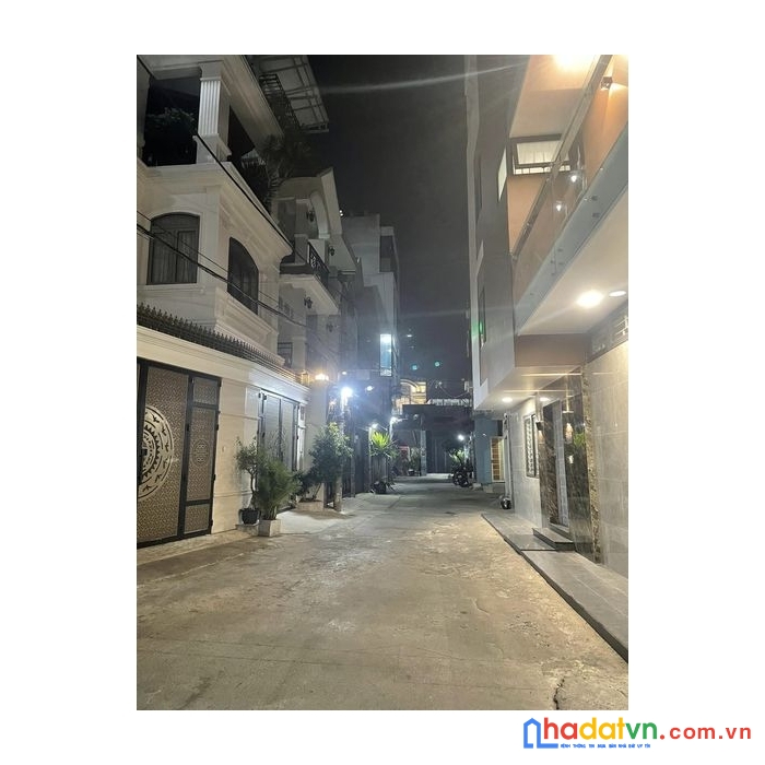 Chdv ngang 4m dài 20m, 10pn 8.5tỷ 5 tầng có dòng tiền 35tr/th gần cư xá lữ gia,...