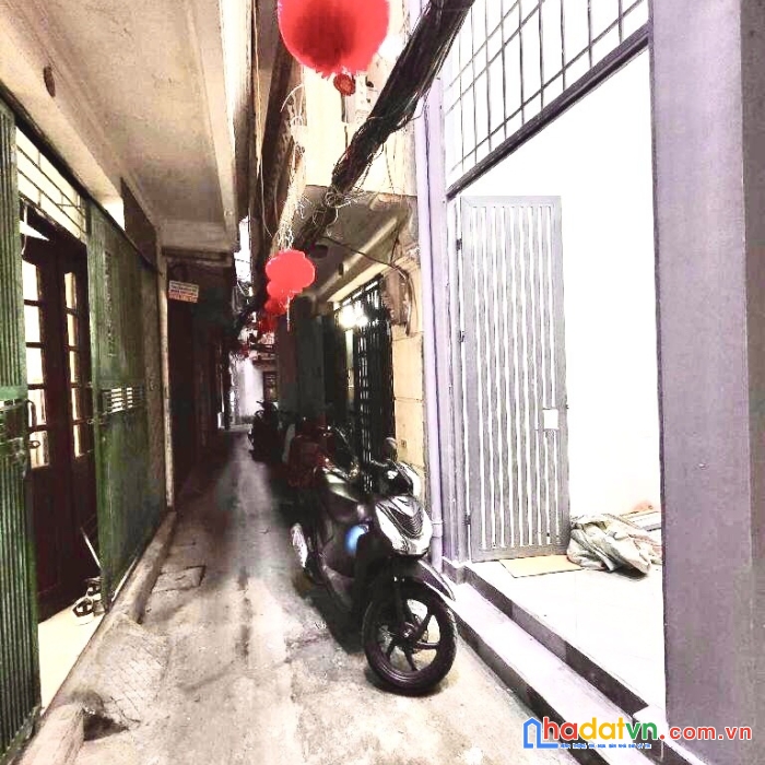 Hoàng hoa thám –5 tầng mới tinh-lô góc 3 mặt thoáng-mặt tiền rộng 4m đẹp- sổ vuông- 4.5 tỷ