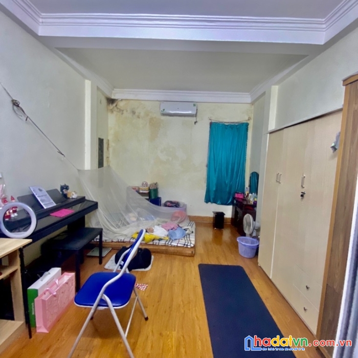Hiếm- ba đình – 20m ô tô – 4 tầng ở ngay-ngõ rộng- mặt tiền 3.6m – sổ đỏ vuông- 2,7 tỷ