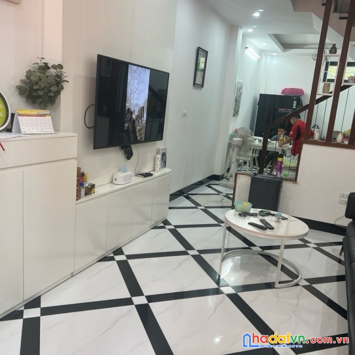 Hiếm–tây hồ- gần lotte mall- 4 tầng mới -4pn rộng rãi –2 mặt thoáng sáng- 4.65 tỷ