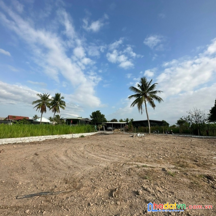 Bán 1000m2 ngang 33m có thổ giá tốt suối tiên diên khánh lh 