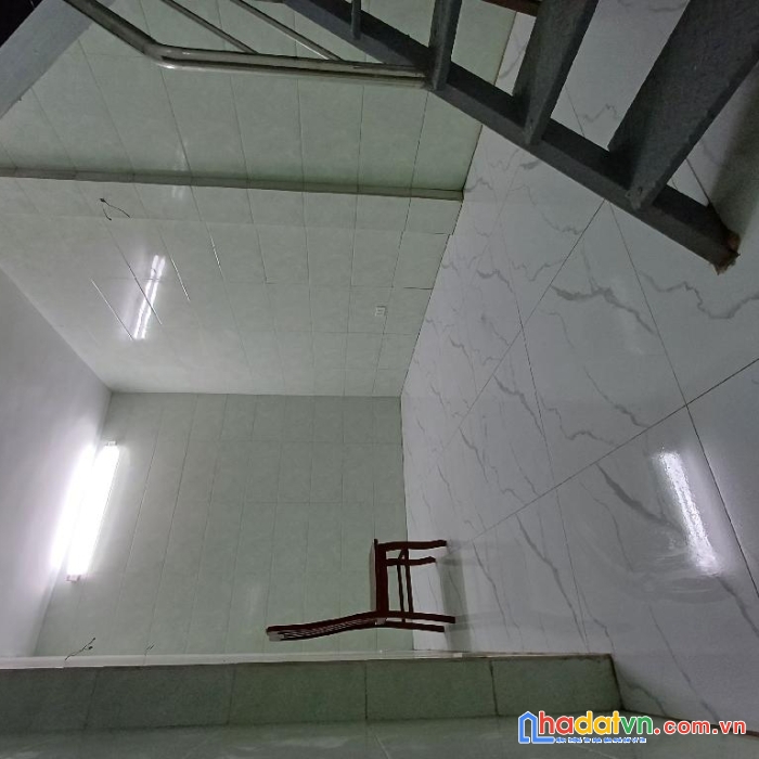 Hiếm- trung tâm- sổ đỏ chính chủ vuông- 4 tầng 2pn 2wc – 1.55 tỷ 