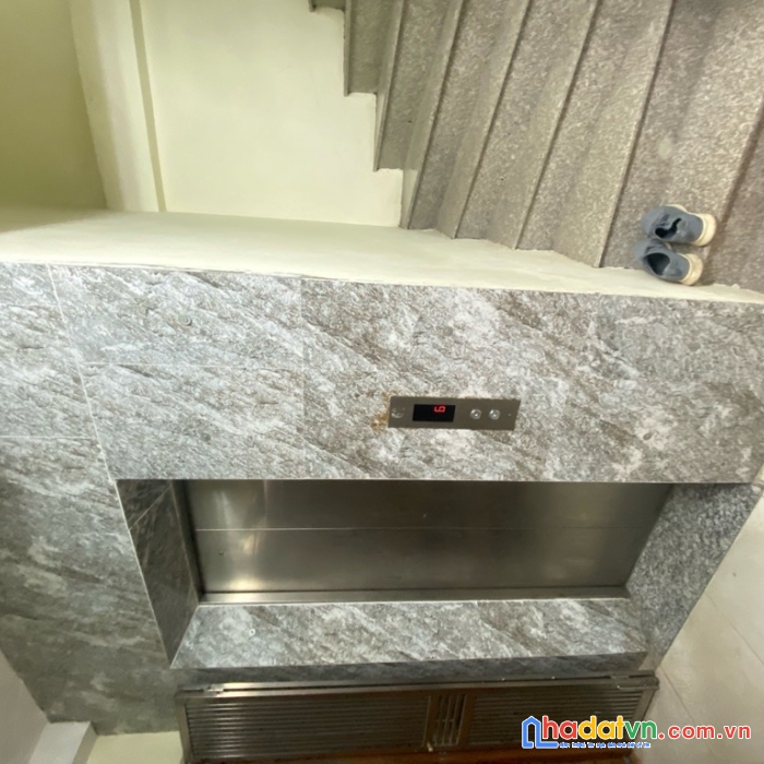 Hiếm- võ chí công- xuân la-căn hộ 40m rộng rãi – thang máy xịn xò- 950tr