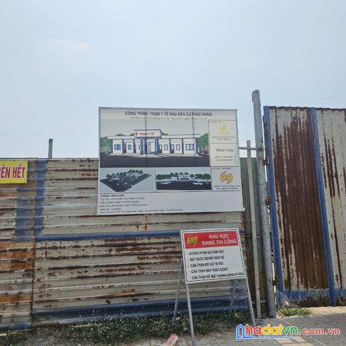 Nhà bán nguyên căn 550tr, 5m x 14m. 70m2, cạnh vách trường tiểu học minh hưng 3