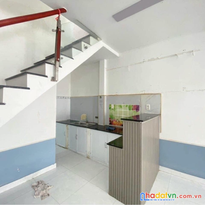Bán nhà shr ngay emart phan huy ích gò vấp 38m2-2tang - hẻm 3,5m - giáp q12 
