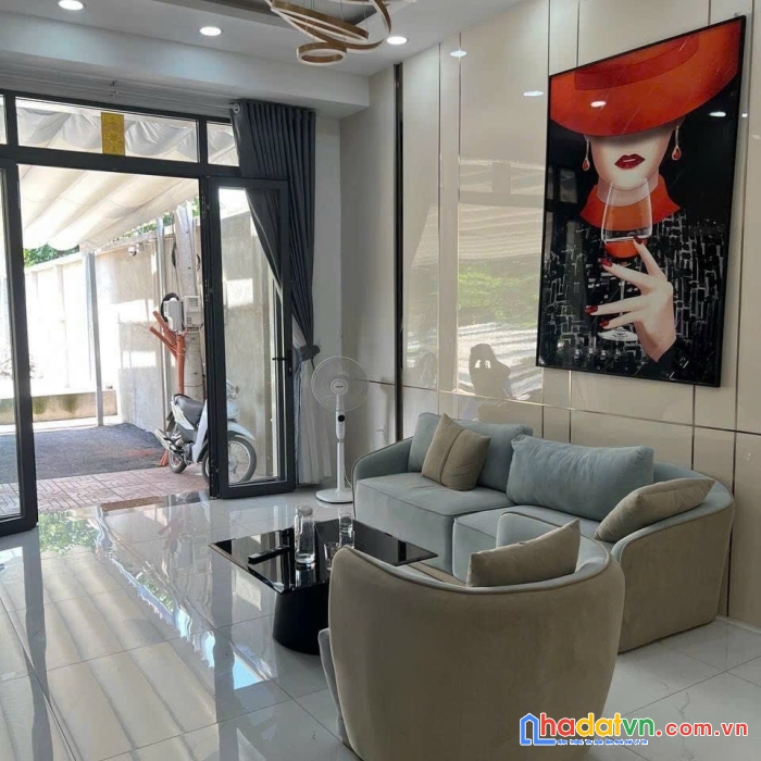 Bán nhà quận bình tân 88m2 1 trệt 3 lầu chính chủ