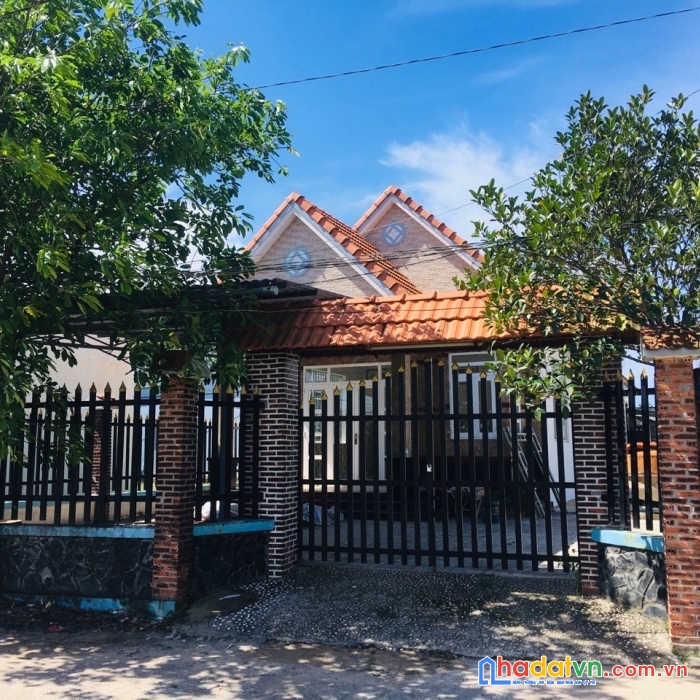 Bán nhà hẻm thông sang sân bay cũ đấu giá phú quốc