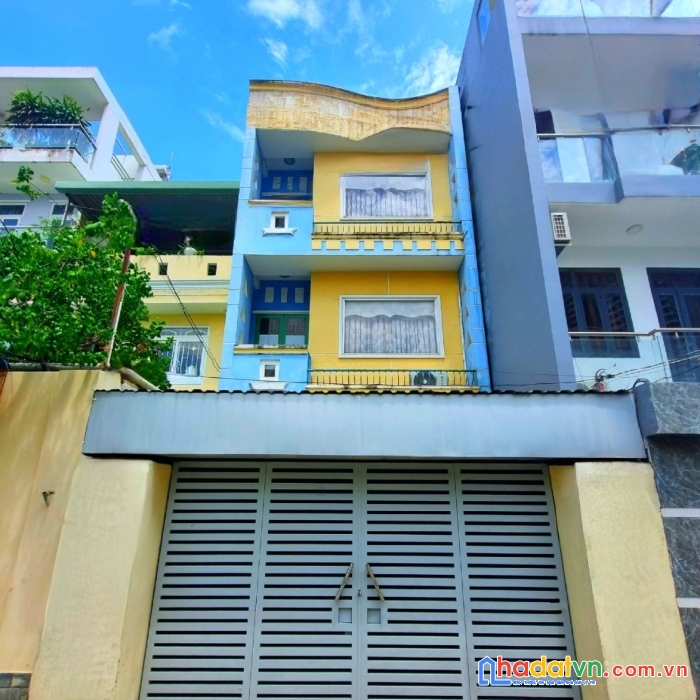 Bán nhà 3 tầng 300m2 - 2 mặt tiền hxh huỳnh tấn phát quận 7