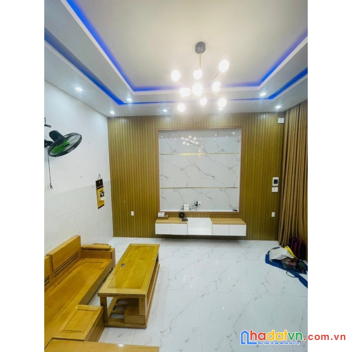 Bán nhà đẹp 3 tầng 3 mê mặt tiền tô hiệu hoà minh liên chiểu đà nẵng-130m2-chỉ 3.95 tỷ tl