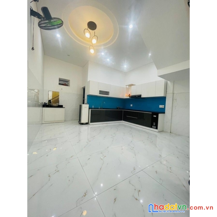Bán nhà đẹp 3 tầng 3 mê mặt tiền tô hiệu hoà minh liên chiểu đà nẵng-130m2-chỉ 3.95 tỷ tl