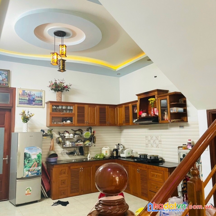Mặt tiền đường lê sát ngay chợ đầu mối hoà cường hải châu đà nẵng-2 tầng-chỉ 5.6 tỷ 
