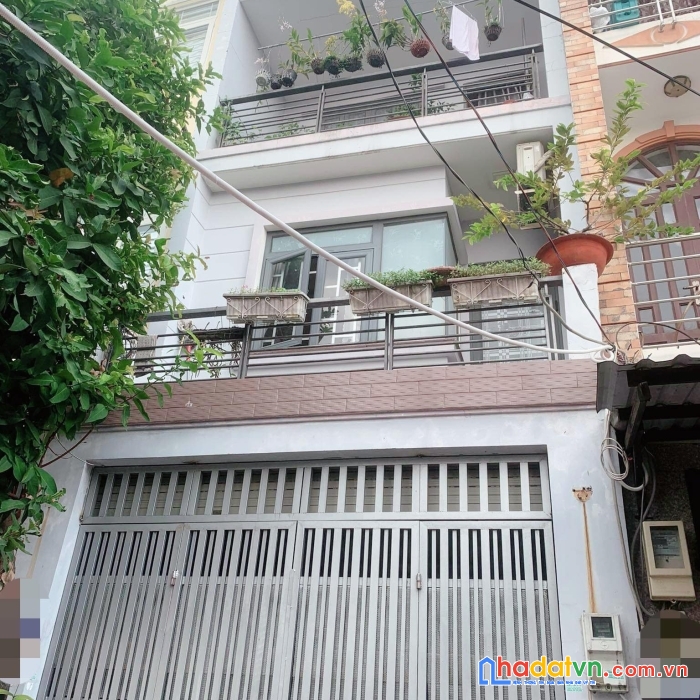 Bán nhà hxh tránh 61m2-3tang ngay chợ trần văn ơn tân phú 
