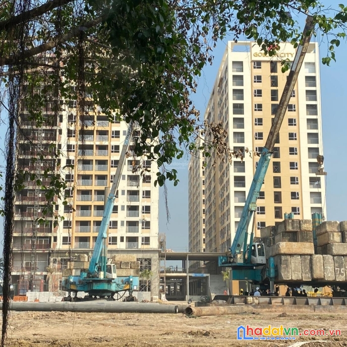 Bán nhà 3 mặt tiền - chung cư gần bến xe tây ninh - 900 triệu