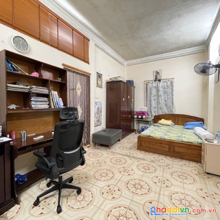 Hiếm- tây hồ- hoàng hoa thám- nhà đẹp 40m x 3 tầng- ngõ thông đội cấn- 3.6 tỷ 