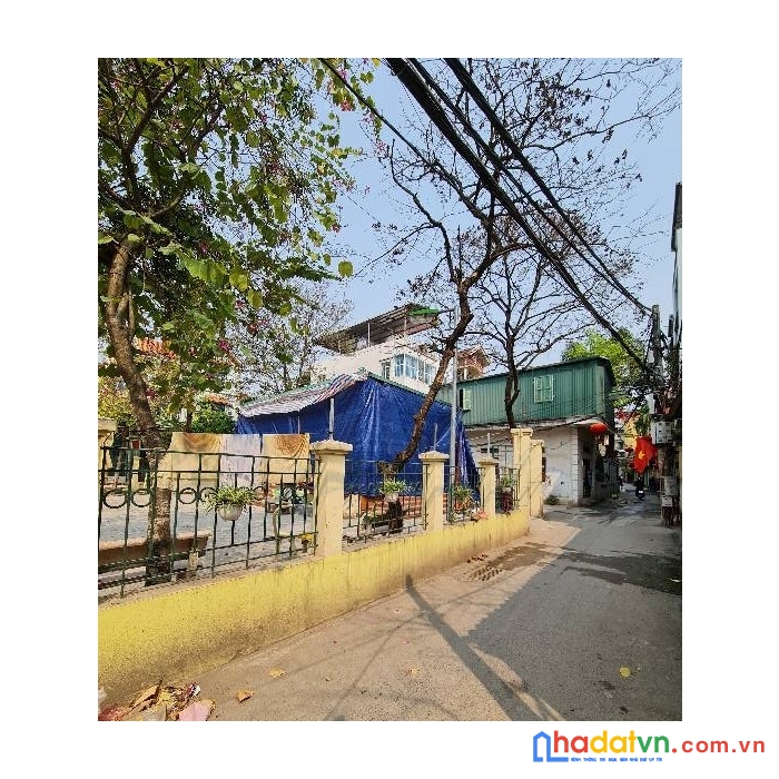 Tây hồ- đầu tư- ngõ thông 7 chỗ vào nhà- 63m sổ đỏ vuông- 5.6 tỷ 