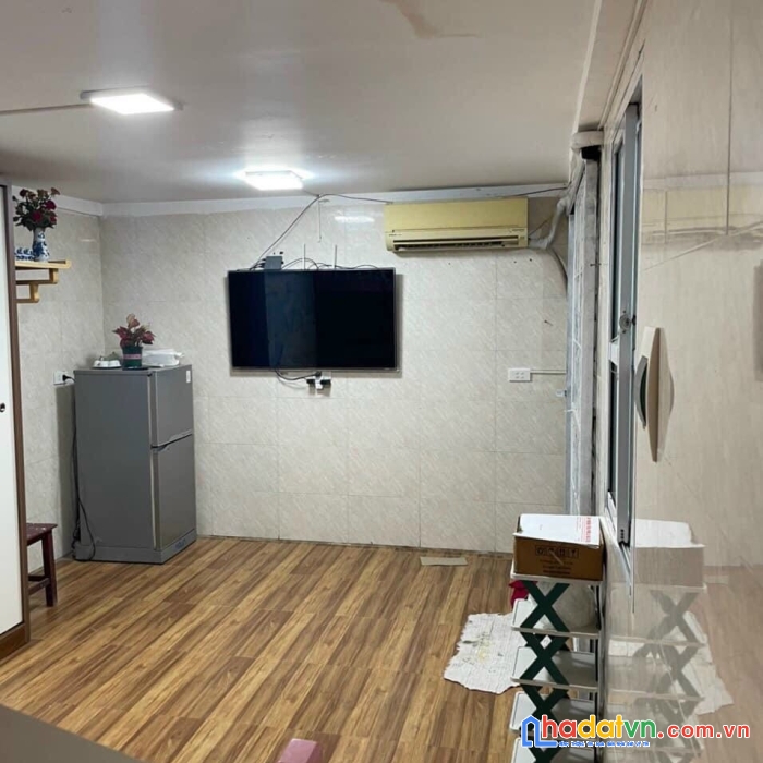 Bán căn hộ tập thể tầng 1 ở lạc trung giá 850 triệu