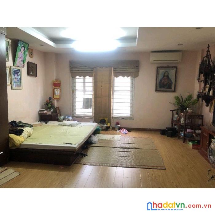 Tây hồ -mặt ngõ thông ô tô tránh-5 tầng lô góc- kinh doanh sầm uất- 7.6 tỷ 