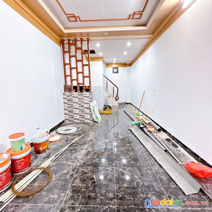 Hiếm - tây hồ- nhà 3 tầng tinh- nội thất xịn- ngõ ô tô- kinh doanh- 2.15 tỷ