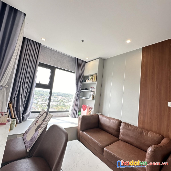 Chuyển công tác nên cần bán lại căn hộ 2pn+ tại vinhomes grand park