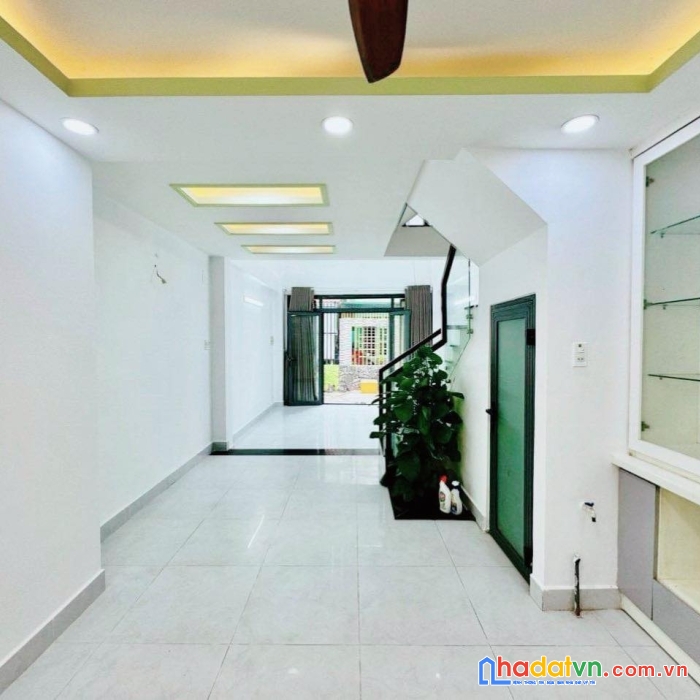 Nhà mới full nội thất 40m2-5tang hxh gần thống nhất giao phạm văn chiêu - giáp q12 
