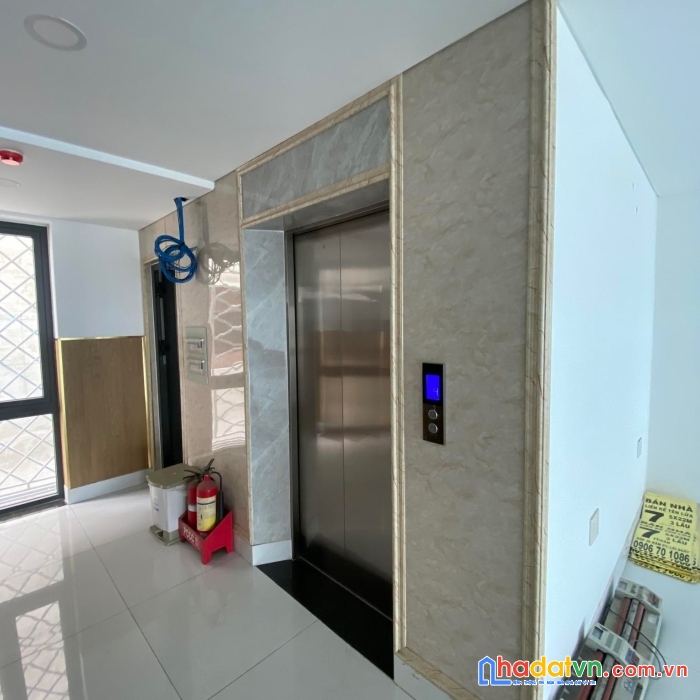 Cho thuê tòa nhà mặt tiền hà huy giáp