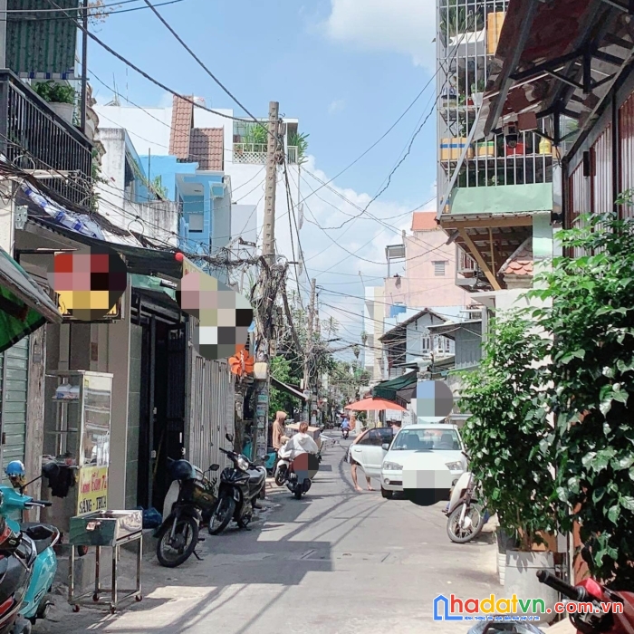 Bán nhà ngay chợ phạm văn bạch gò vấp 27m2-2tang - hẻm xe tải 
