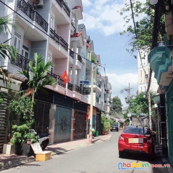 Bán nhà hxh thông 26m2-5tang huỳnh văn nghệ tân bình-ngay chợ bảo ngọc tú 
