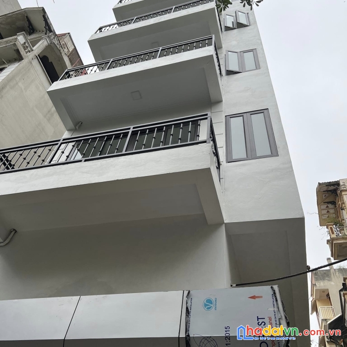 Cho thuê nhà căn góc 2 mặt tiền số 99 ngõ 24 phố kim đồng tiện làm vp, showroom