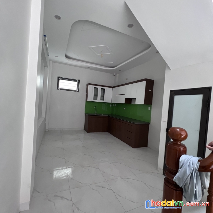 Còn duy nhất căn 3 tầng, 40m2-4pn, ôtô tới cửa, giá chỉ 2.4 tỷ cách bx yên nghĩa 5km.