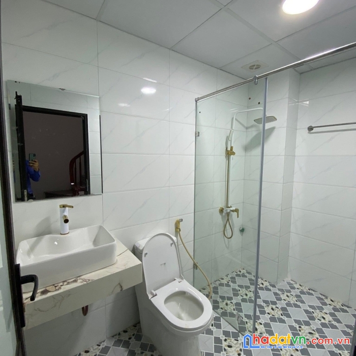 Nhà độc lập gần ngay ủy ban xã đại thành, 100m ra đường liên huyện 