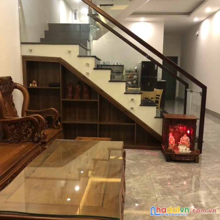 Bán nhà mặt tiền, full nội thất, trung tâm phường 3 tây ninh