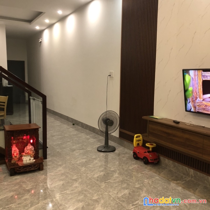 Bán nhà mặt tiền, full nội thất, trung tâm phường 3 tây ninh