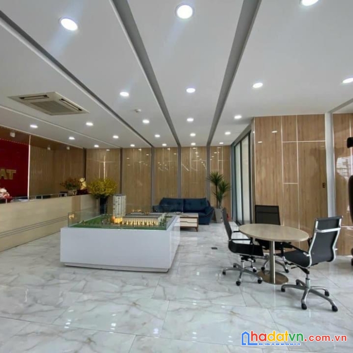 Góc cho thuê, tòa nhà 7 tầng ngay mặt tiền hà huy, thạnh lộc, giáp quân 12