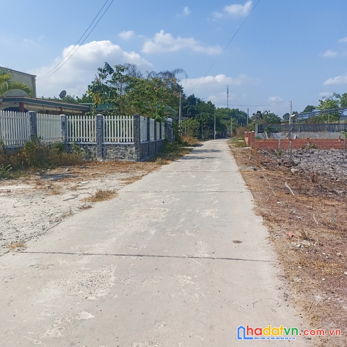 Ngộp bank cần bán gấp lô đất p minh hưng tx chơn thành giá rẻ