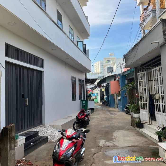 Bán nhà đường đặng văn bi, trường thọ, thủ đức, 55m2 (4.3m x 12.7m). giá 4.4 tỷ.