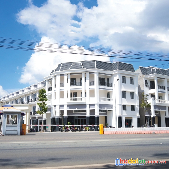 Bán đất sân bay long thành shr full thổ cư 1tỷ950 120m2 5x24 đường 22,5m 
