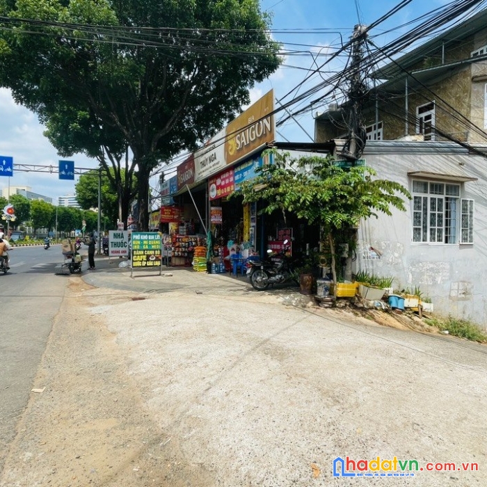 Muốn bán ngay để chuyển đổi đất mt tl 10 , bình tân , 180m2 , 3.35 tỷ. 