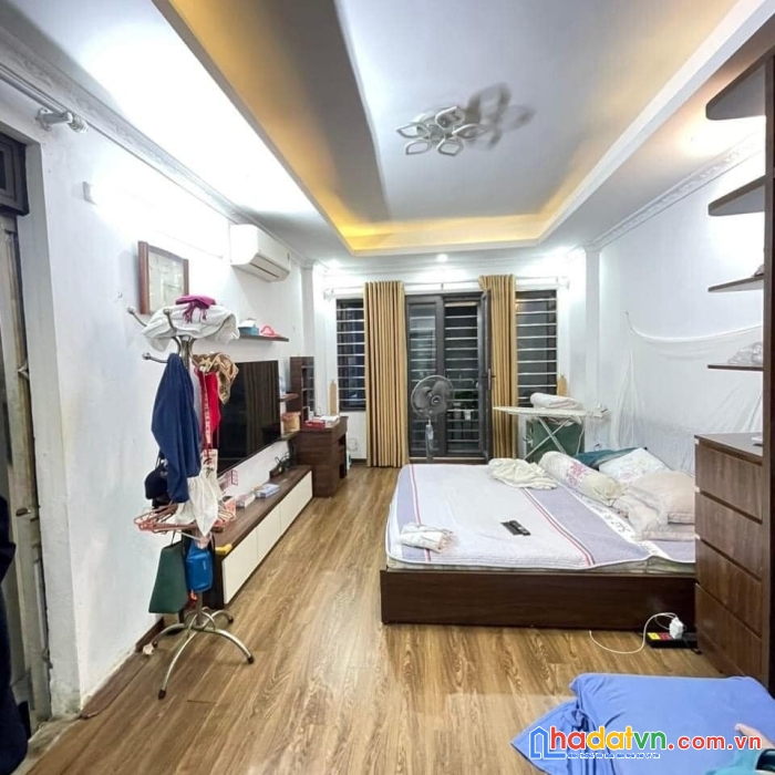 Bán nhà phố minh khai, hai bà trưng 32m, 5 tầng