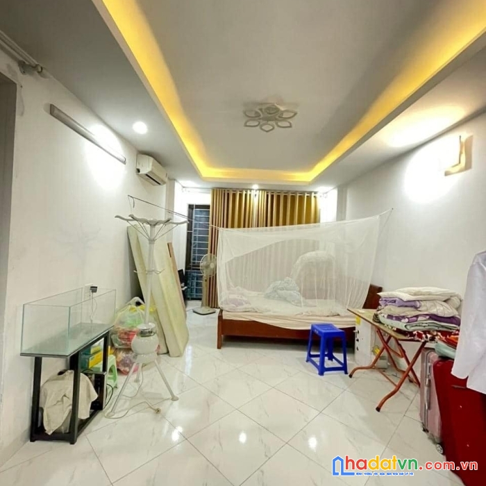 Bán nhà phố minh khai, hai bà trưng 32m, 5 tầng