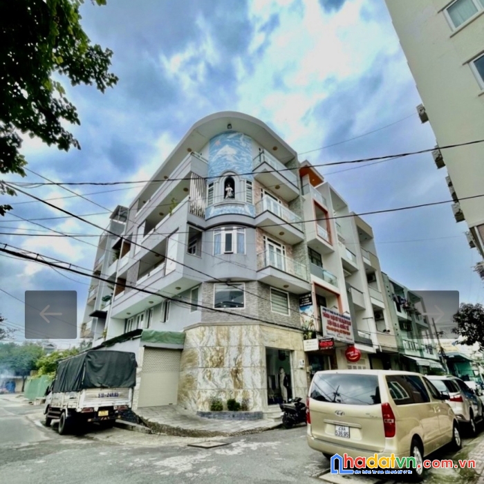  lô góc 2 mặt tiền trải nhựa, đường bàn cờ, có thang máy tiện