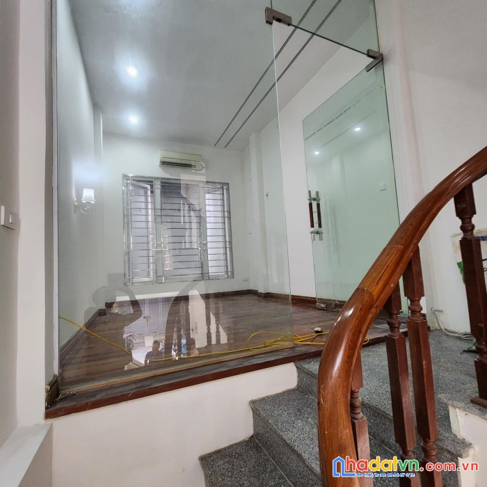Bán nhà phố tân mai, hoàng mai 36m, 5 tầng. giá: 8 tỷ