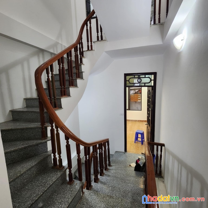 Bán nhà phố tân mai, hoàng mai 36m, 5 tầng. giá: 8 tỷ