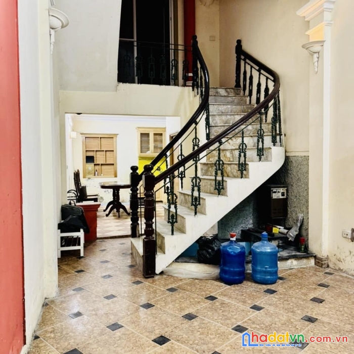 Bán nhà phố trương định, hoàng mai 44m, 5 tầng.giá: 6.1 tỷ