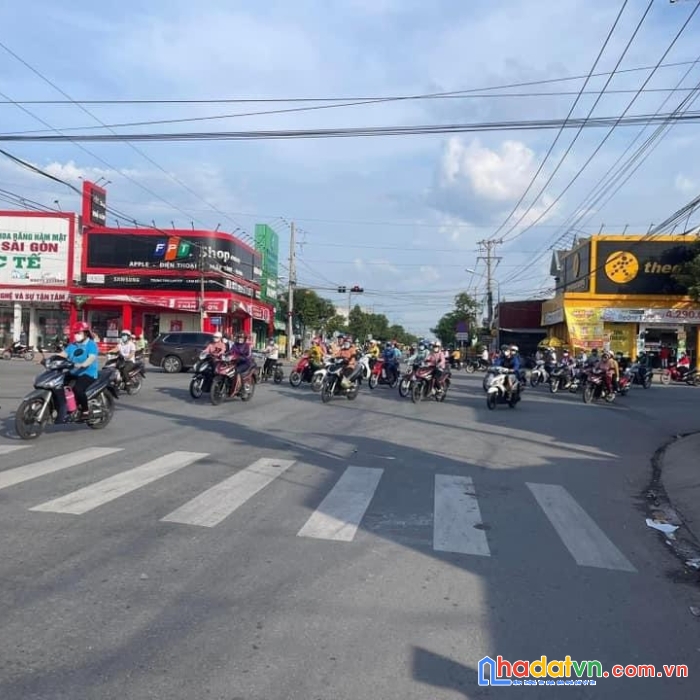 Sập sàn ! cần bán ngay đất mt đường thanh niên , bình chánh