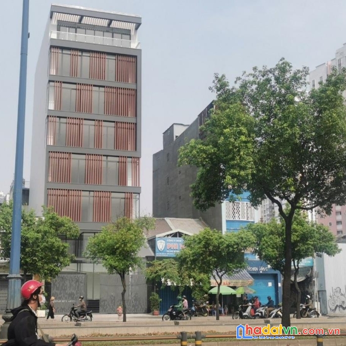 Bán tòa nhà view cực đẹp, mt võ văn kiệt, p. cầu kho- quận 1.