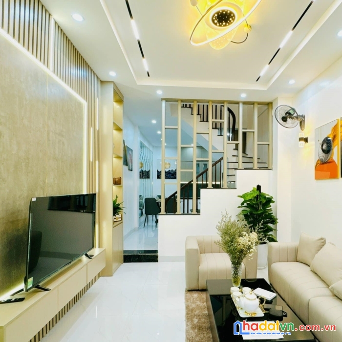 Bán nhà phố kim ngưu, hai bà trưng 37m, 4 tầng